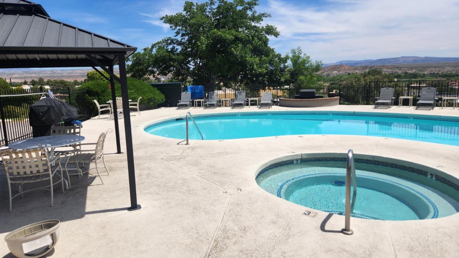 The View Motel Коттонвуд Экстерьер фото